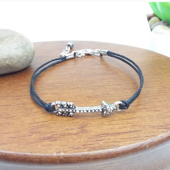 LAST ONE! 💕Handmade ”Heart" Black Cord Bracelet - Picture 3 of 4